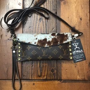 Louis Vuitton cowhide crossbody purse